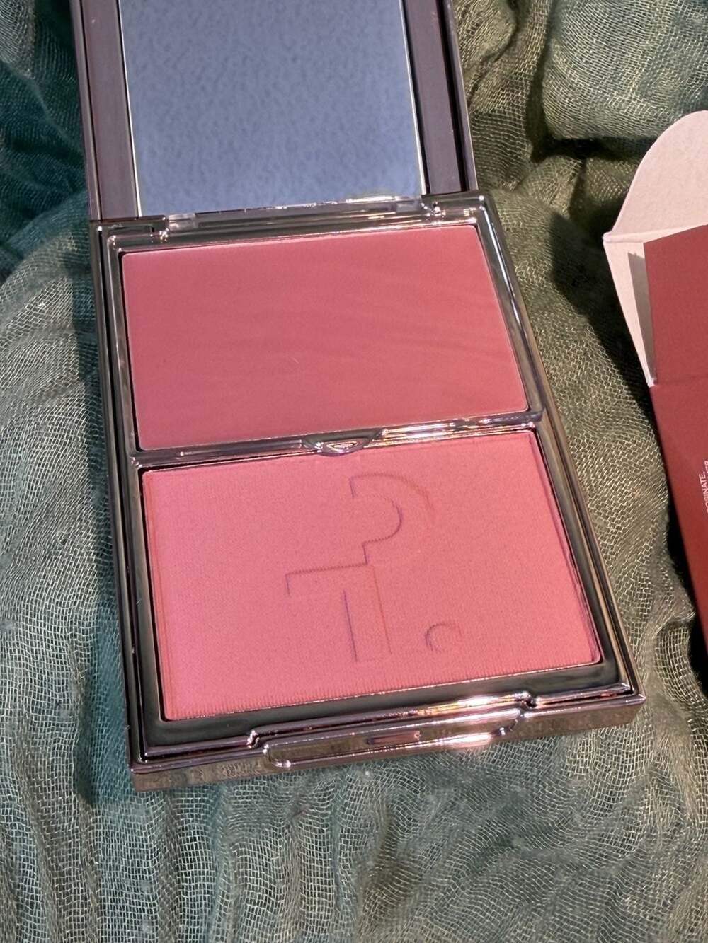 Patrick Ta Major Headlines Double-Take Crème & Powder Blush Duo in Out of Office - Picture 2 of 3
